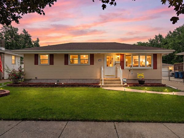 3428 Grand Boulevard , Highland, IN 46322