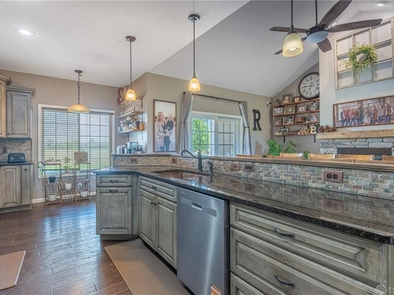 8272 Snake Road, Trotwood, OH 45426 Photo 10