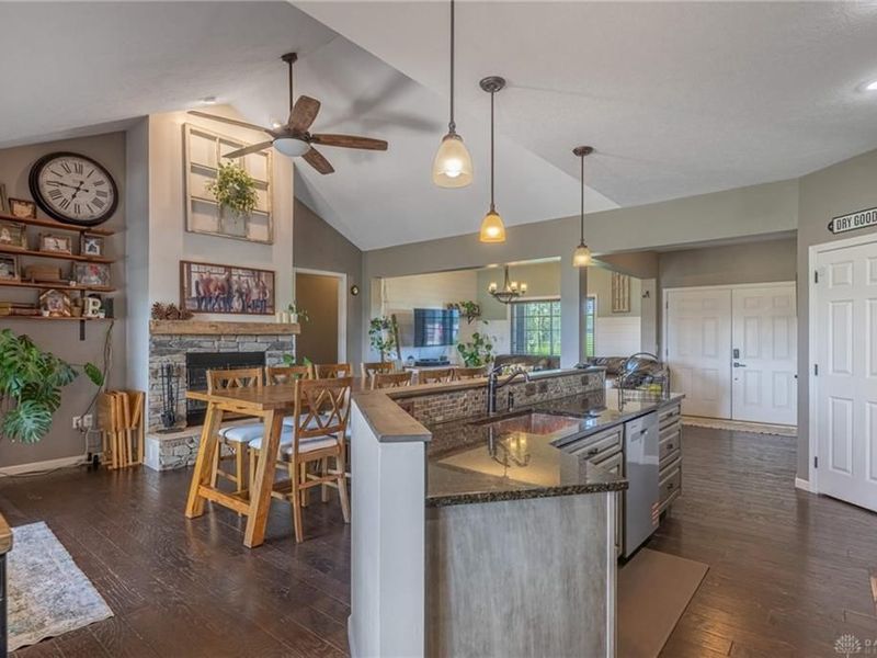 8272 Snake Road, Trotwood, OH 45426 Photo 11