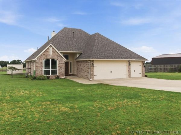 30104 Gale Avenue , Inola, OK 74036