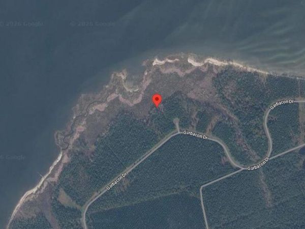 103 Oriental View Road , Beaufort, NC 28516