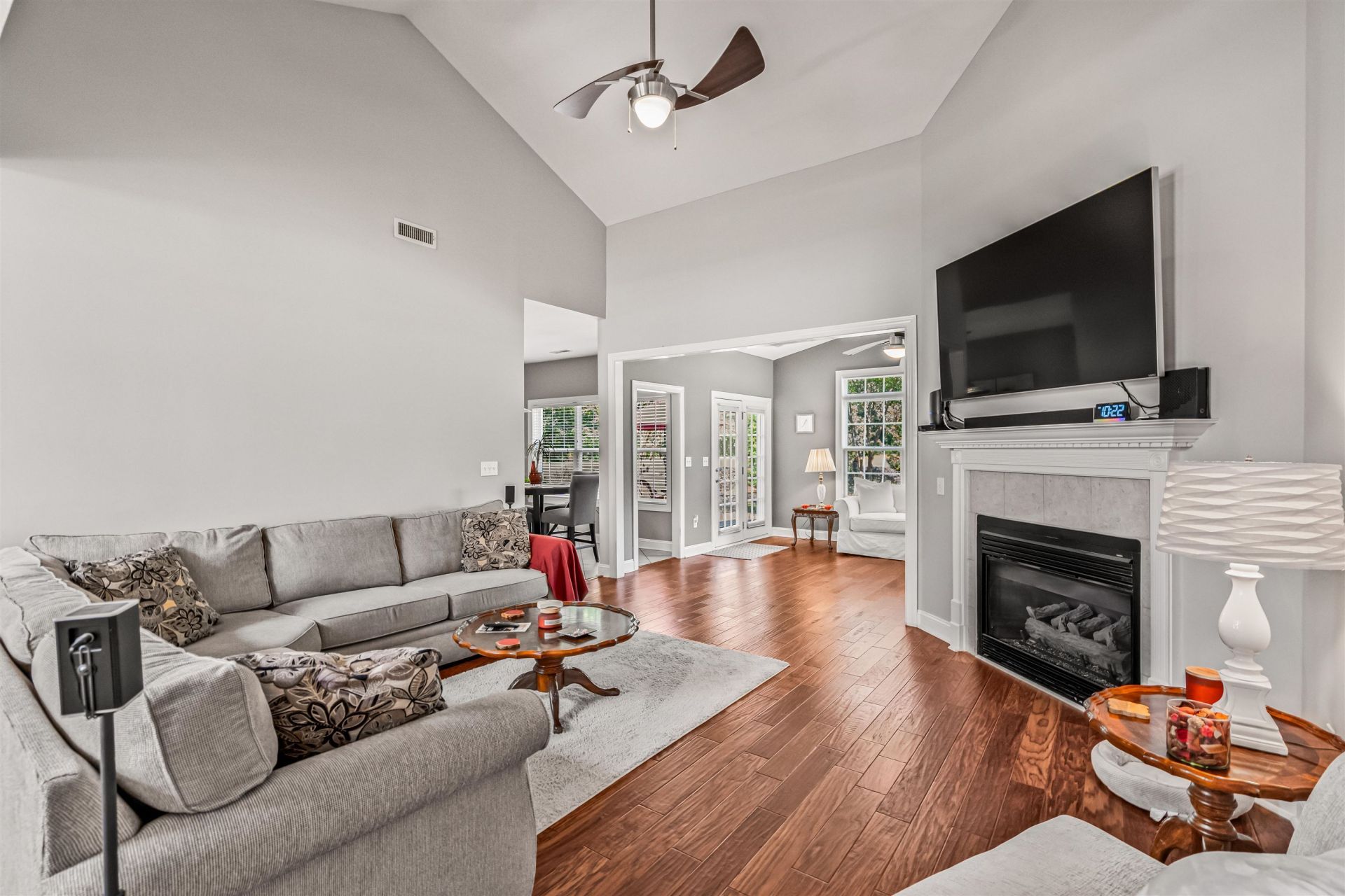 1438 Highland Ct. Photo 16