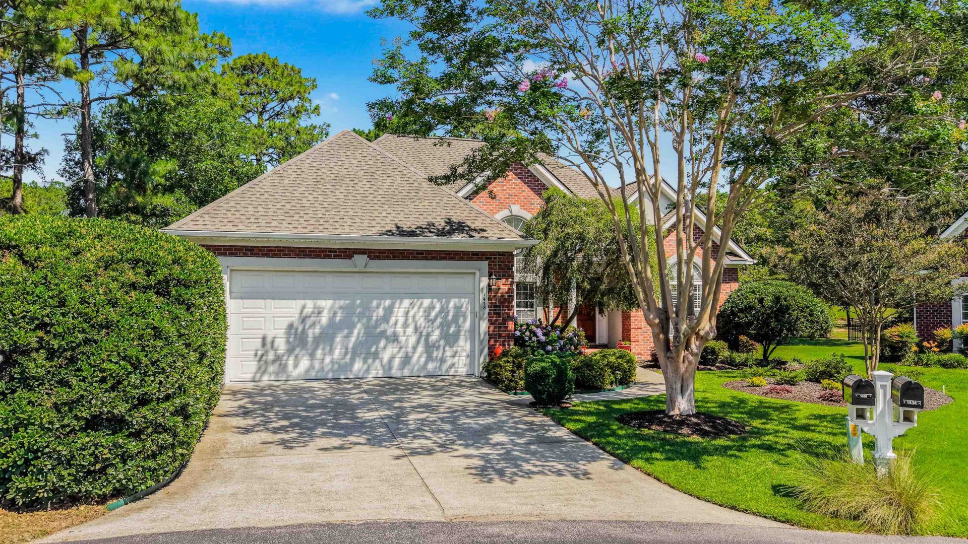 1438 Highland Ct. Photo 5