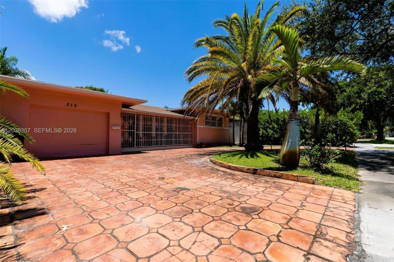 315 NW 124th St , North Miami, FL 33168 Photo