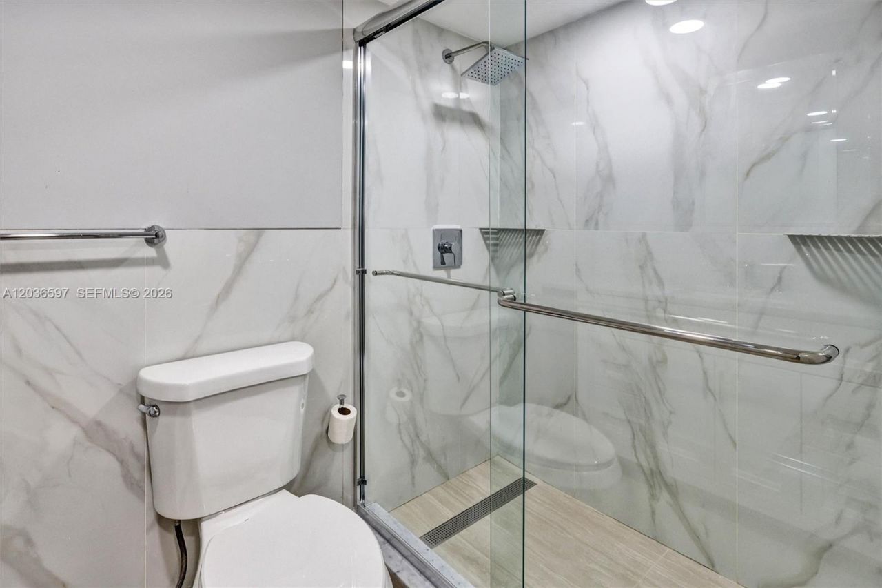 2940 N Course Dr, Unit 311, Pompano Beach, FL 33069 Photo