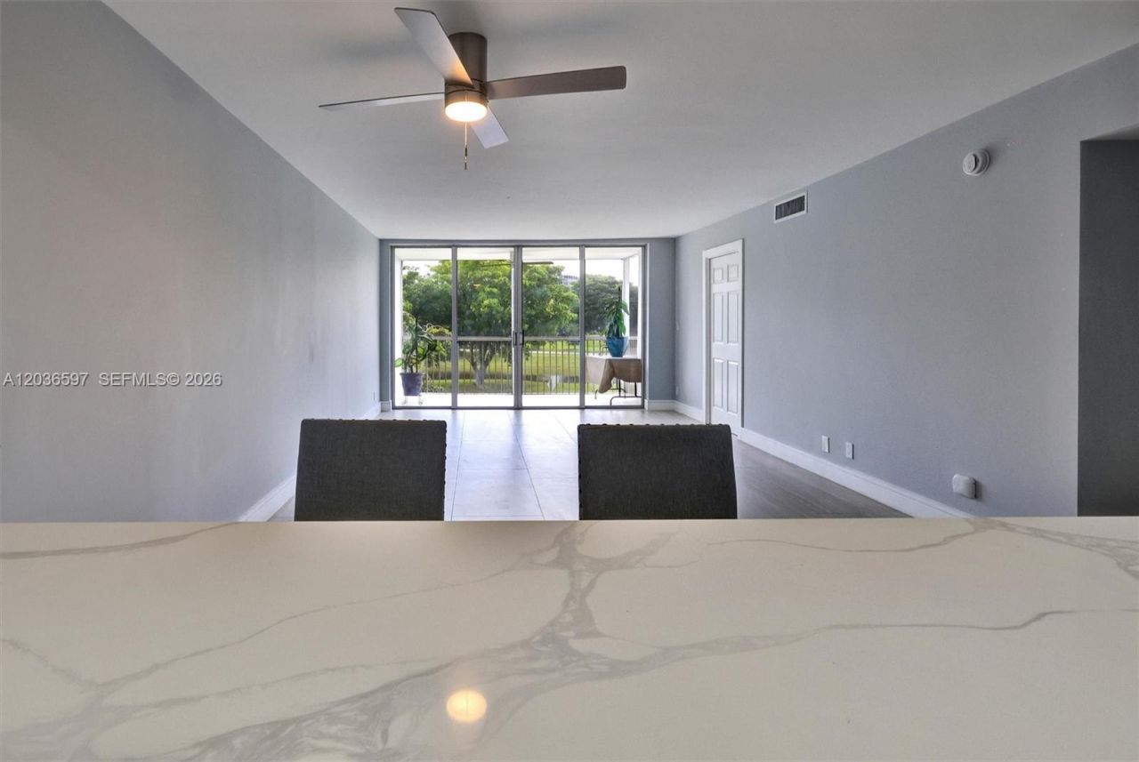 2940 N Course Dr, Unit 311, Pompano Beach, FL 33069 Photo