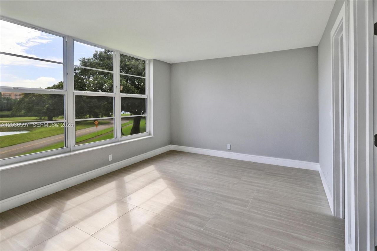 2940 N Course Dr, Unit 311, Pompano Beach, FL 33069 Photo