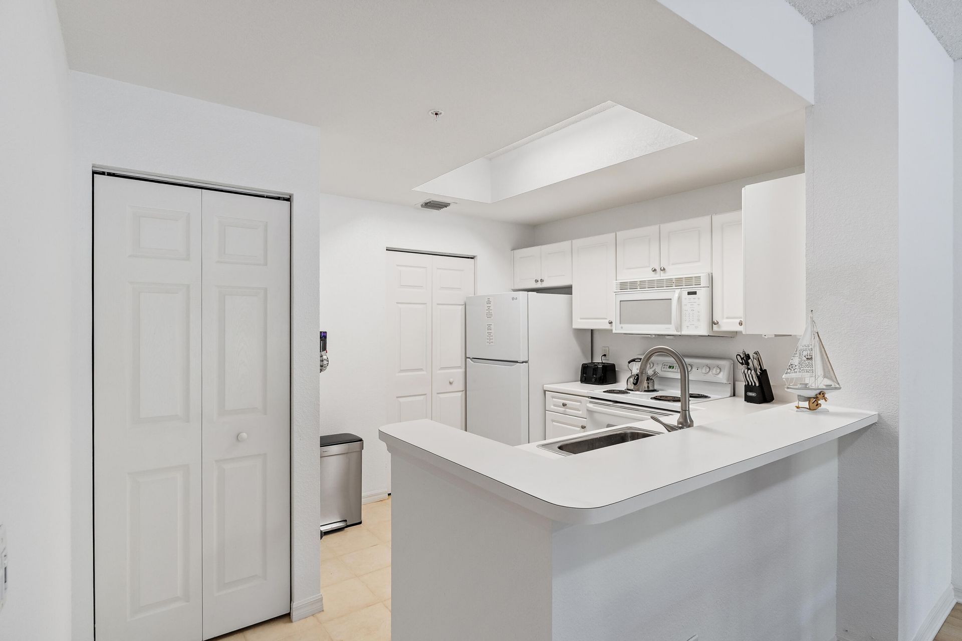 2915 Tuscany Court, Unit 102, Palm Beach Gardens, FL 33410 Photo