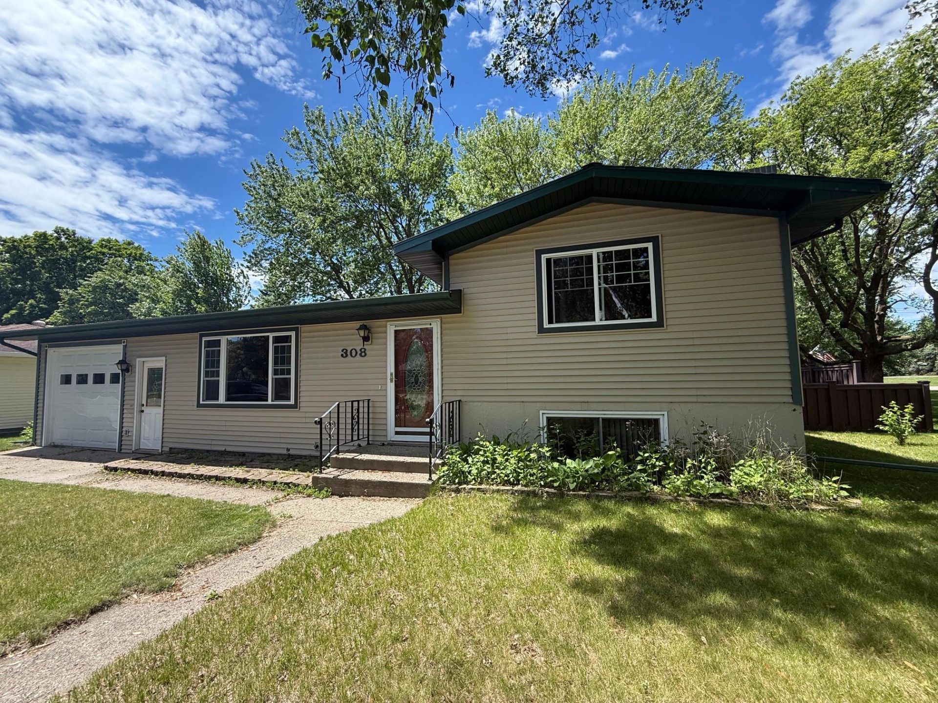308 Sunset Avenue , Detroit Lakes, MN 56501 Main Photo