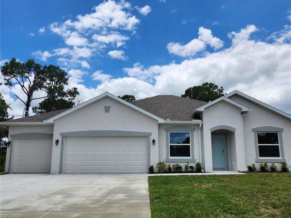 3115 66th St AVE W, LEHIGH ACRES, FL 33971