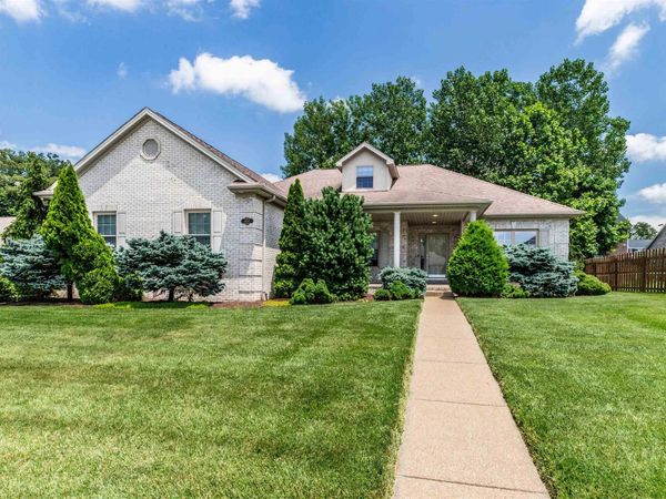 4630 Fieldcrest Place, Newburgh, IN 47630