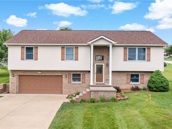 103 Long Ridge Ln , Uniontown, PA 15401
