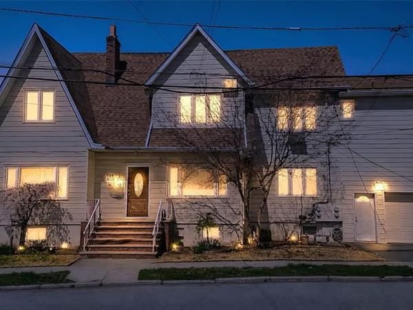 653 New York Avenue, LYNDHURST, NJ 07071
