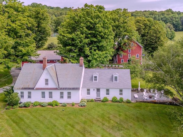 5798 South Road, Woodstock, VT 05071