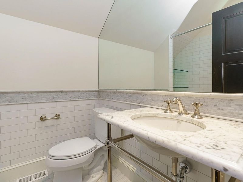 252 E Beck Street , Columbus, OH 43206 Photo 55