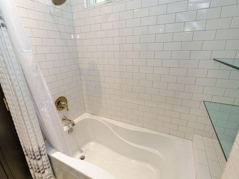 252 E Beck Street , Columbus, OH 43206 Photo 56