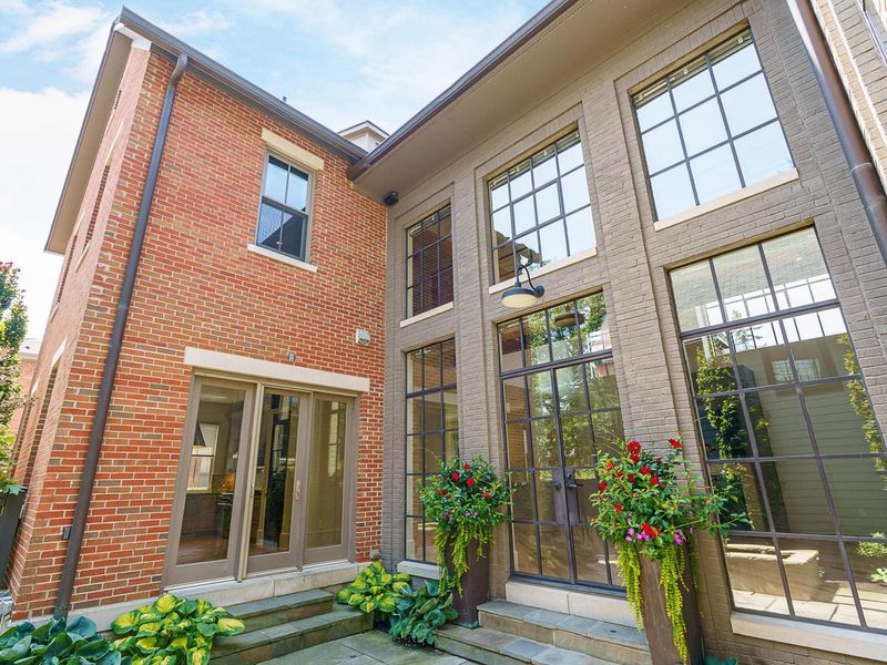 252 E Beck Street , Columbus, OH 43206 Photo 69