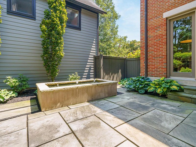 252 E Beck Street , Columbus, OH 43206 Photo 70