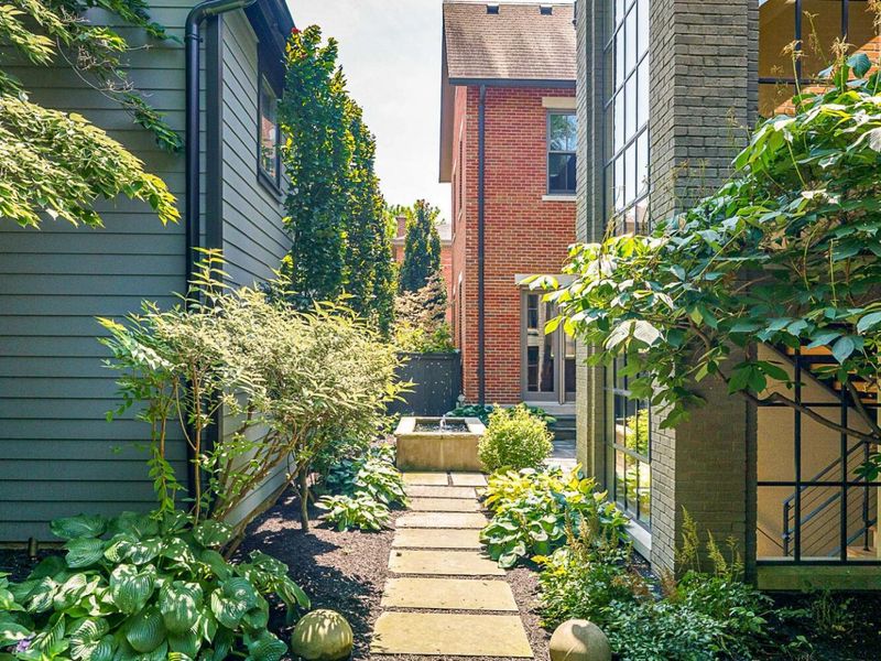 252 E Beck Street , Columbus, OH 43206 Photo 76