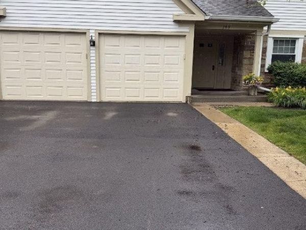 Unit V2, Schaumburg, IL 60194