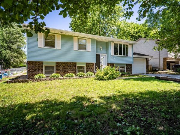 120 Ginger Creek Court , Bloomington, IL 61704