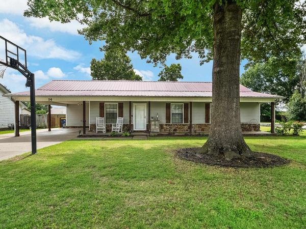 14 Burns Dr , Cabot, AR 72023