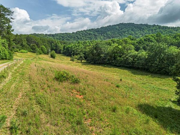 541 Pleasant Hill Road, Copperhill, TN 37317