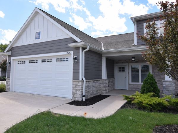 12263 W Waterford Ave, Greenfield, WI 53228