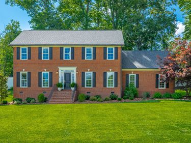 3623 Gentry Station Drive, Signal Mountain, TN 37377