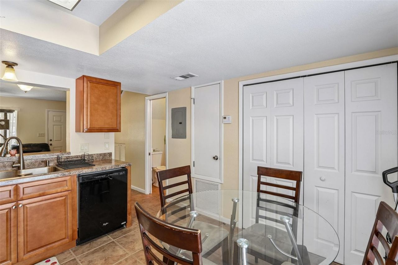 12057 Tift Circle, Orlando, FL 32826 Photo