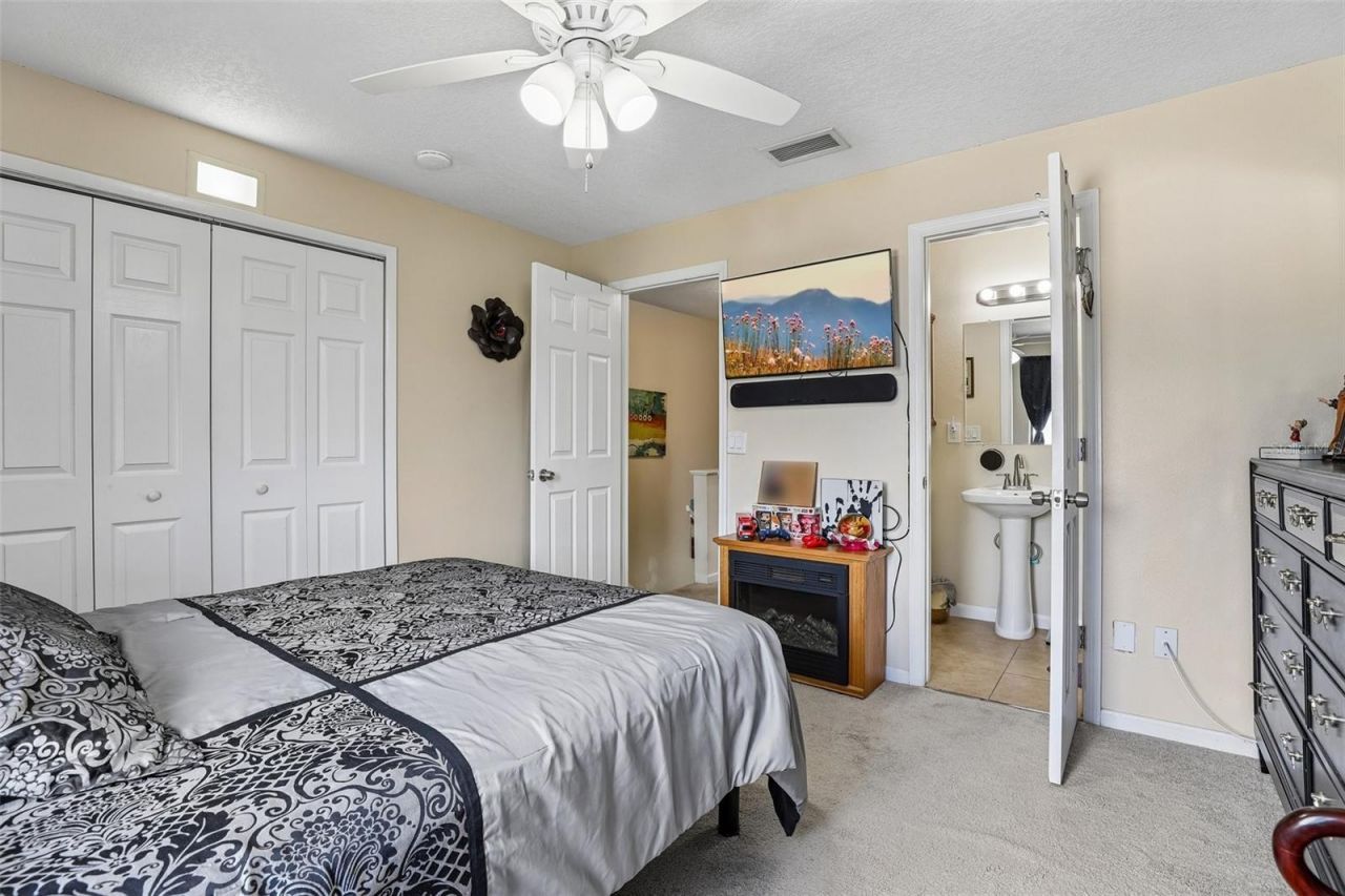 12057 Tift Circle, Orlando, FL 32826 Photo