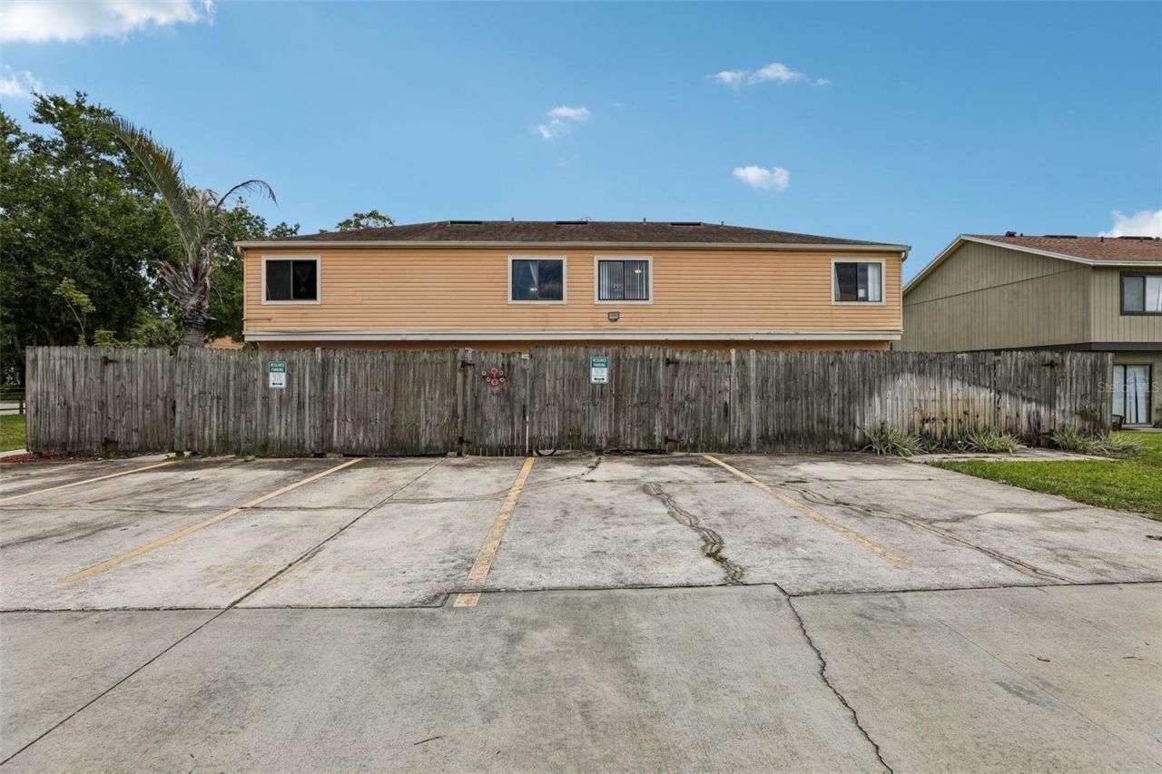 12057 Tift Circle, Orlando, FL 32826 Photo
