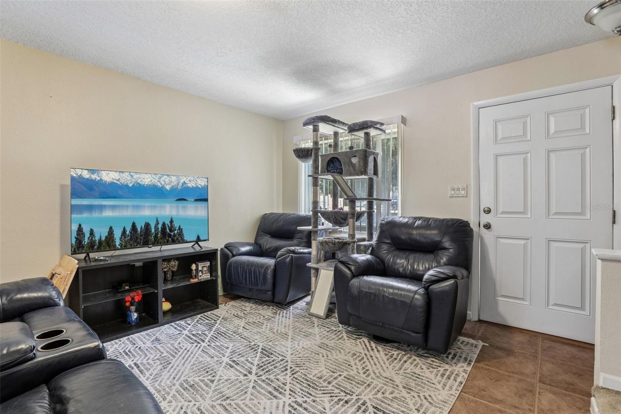 12057 Tift Circle, Orlando, FL 32826 Photo