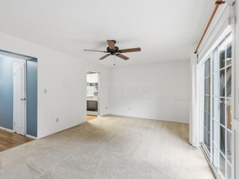 123 Beacon Run W, Unit 21F, Columbus, OH 43228 Photo 10