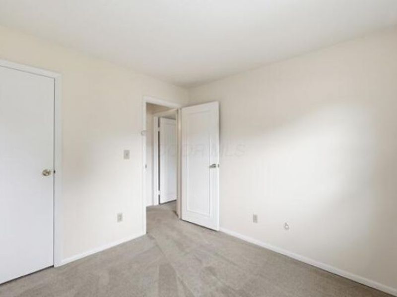 123 Beacon Run W, Unit 21F, Columbus, OH 43228 Photo 17