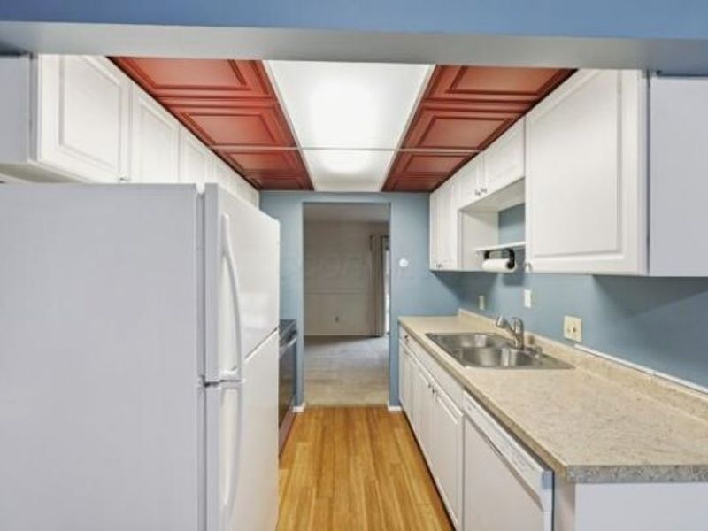 123 Beacon Run W, Unit 21F, Columbus, OH 43228 Photo 6