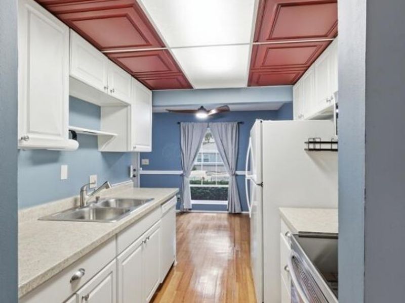123 Beacon Run W, Unit 21F, Columbus, OH 43228 Photo 8