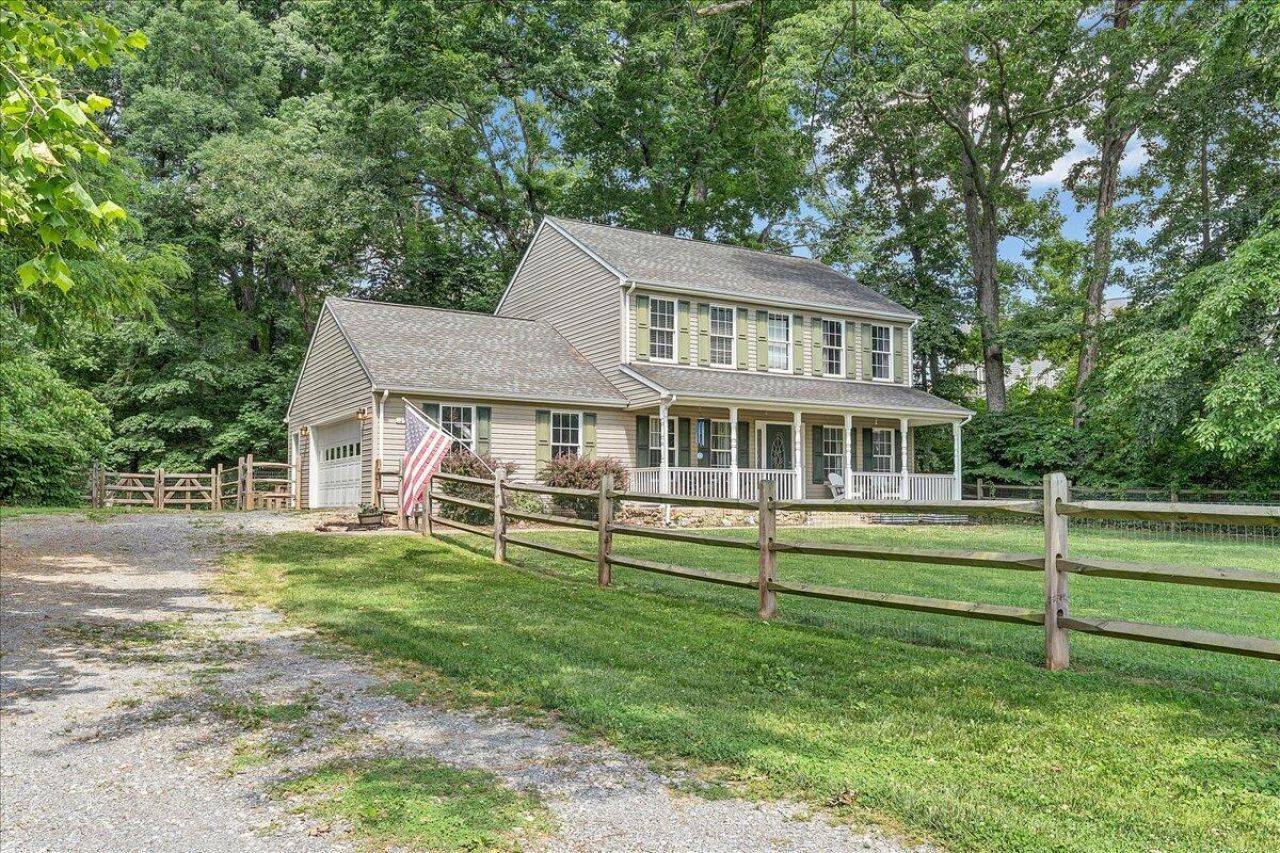 15 Coling Hollow Rd, Troutville, VA 24175 Main Photo