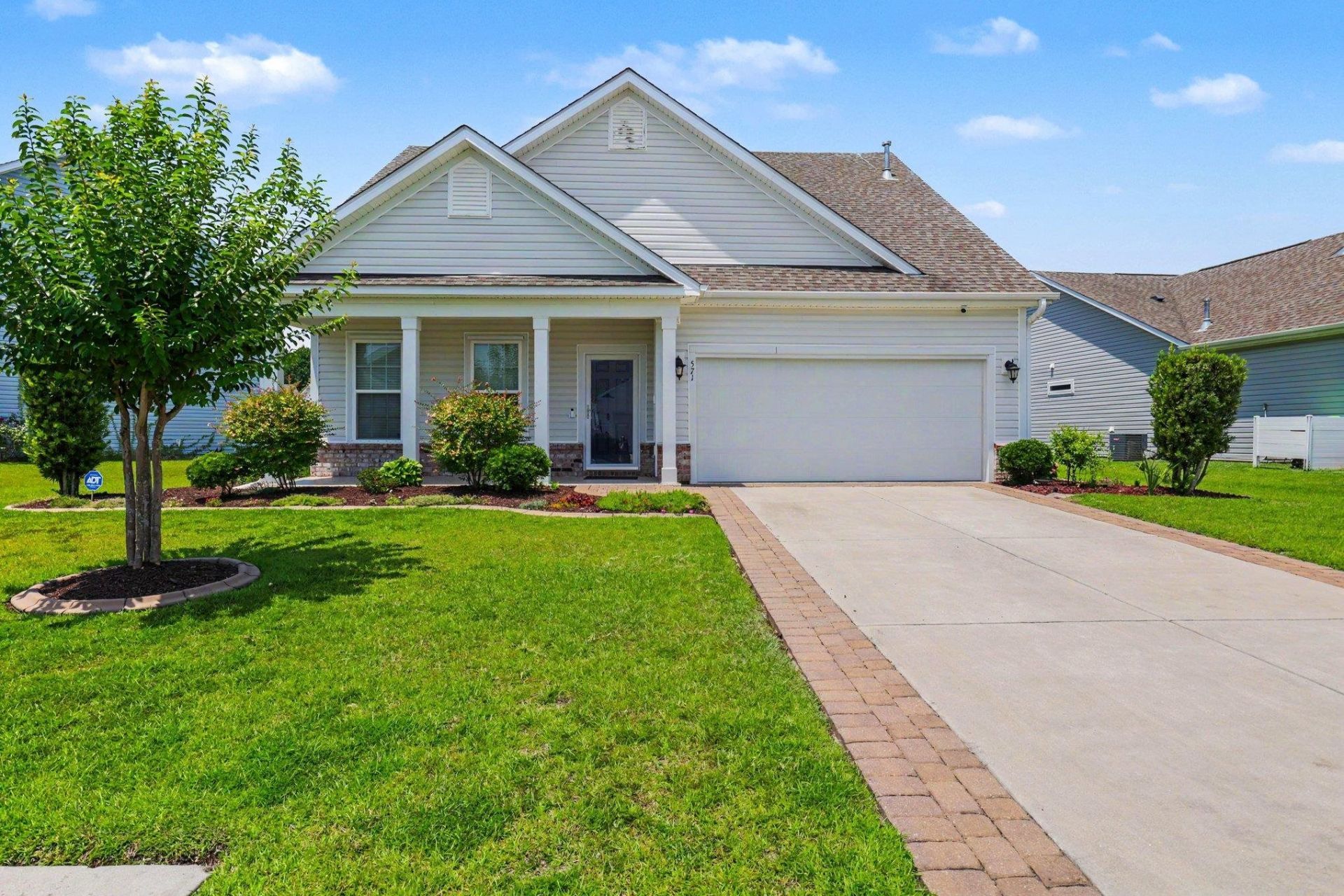 571 Majorca Loop Photo 17
