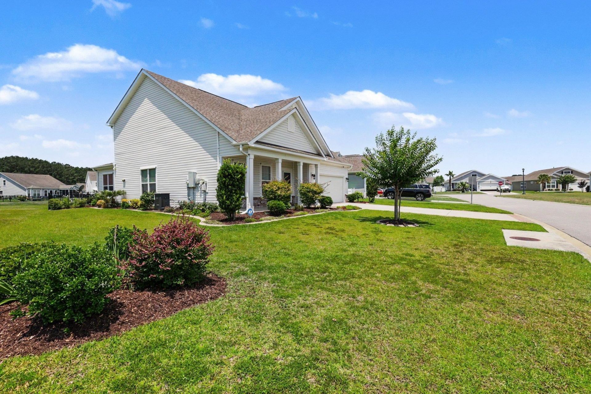 571 Majorca Loop Photo 18