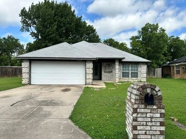 10212 Little Fox Court, Fort Worth, TX 76108