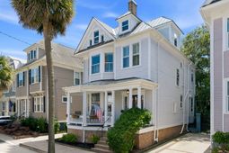 9 Colonial Street photo 4