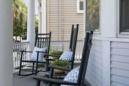 9 Colonial Street photo 4