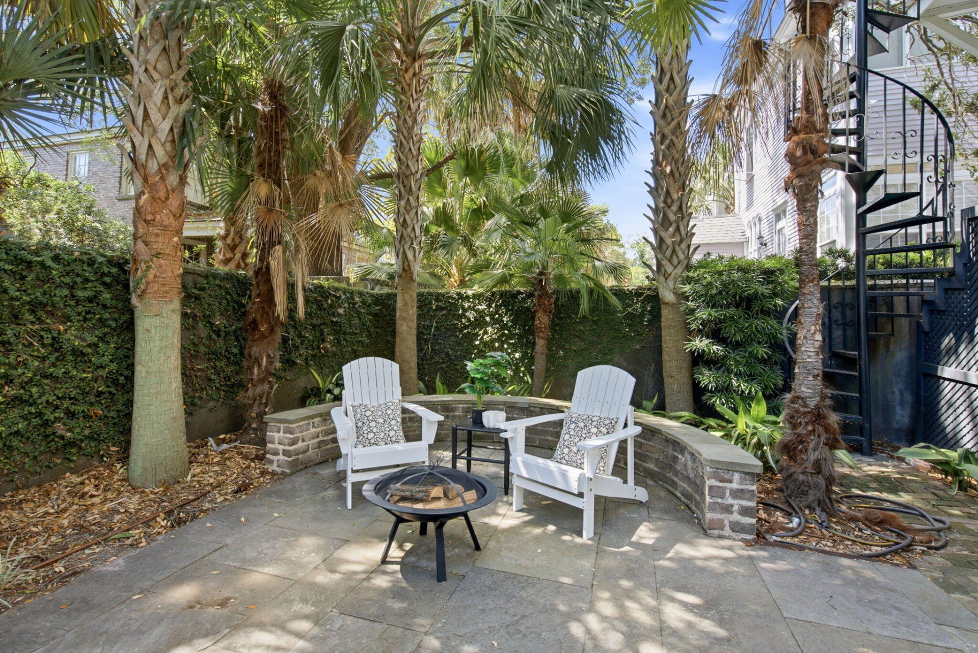 9 Colonial Street Photo 59