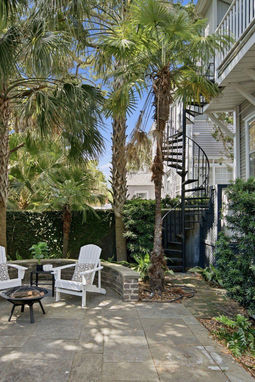 9 Colonial Street Photo 60