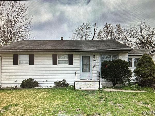 308 Crawford Road , Unincorporated, MO 63137