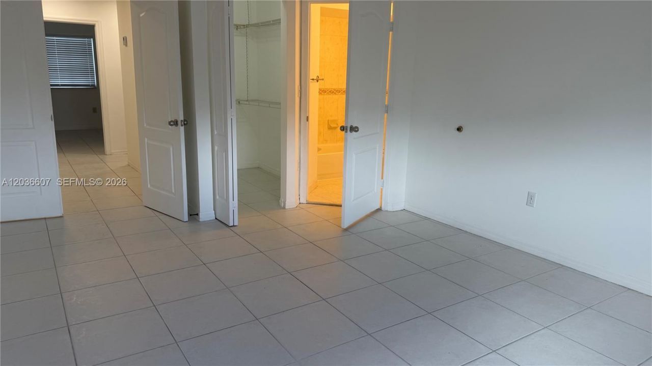 8340 NW 10th St, Unit 1G, Miami, FL 33126 Photo