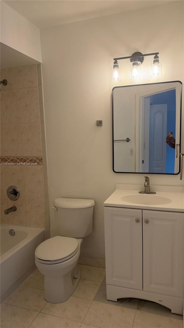 8340 NW 10th St, Unit 1G, Miami, FL 33126 Photo