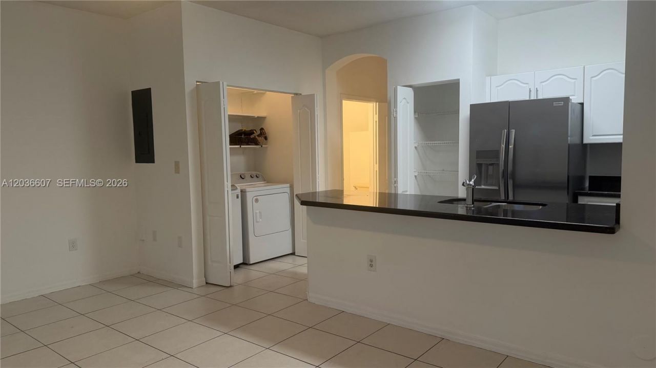 8340 NW 10th St, Unit 1G, Miami, FL 33126 Photo