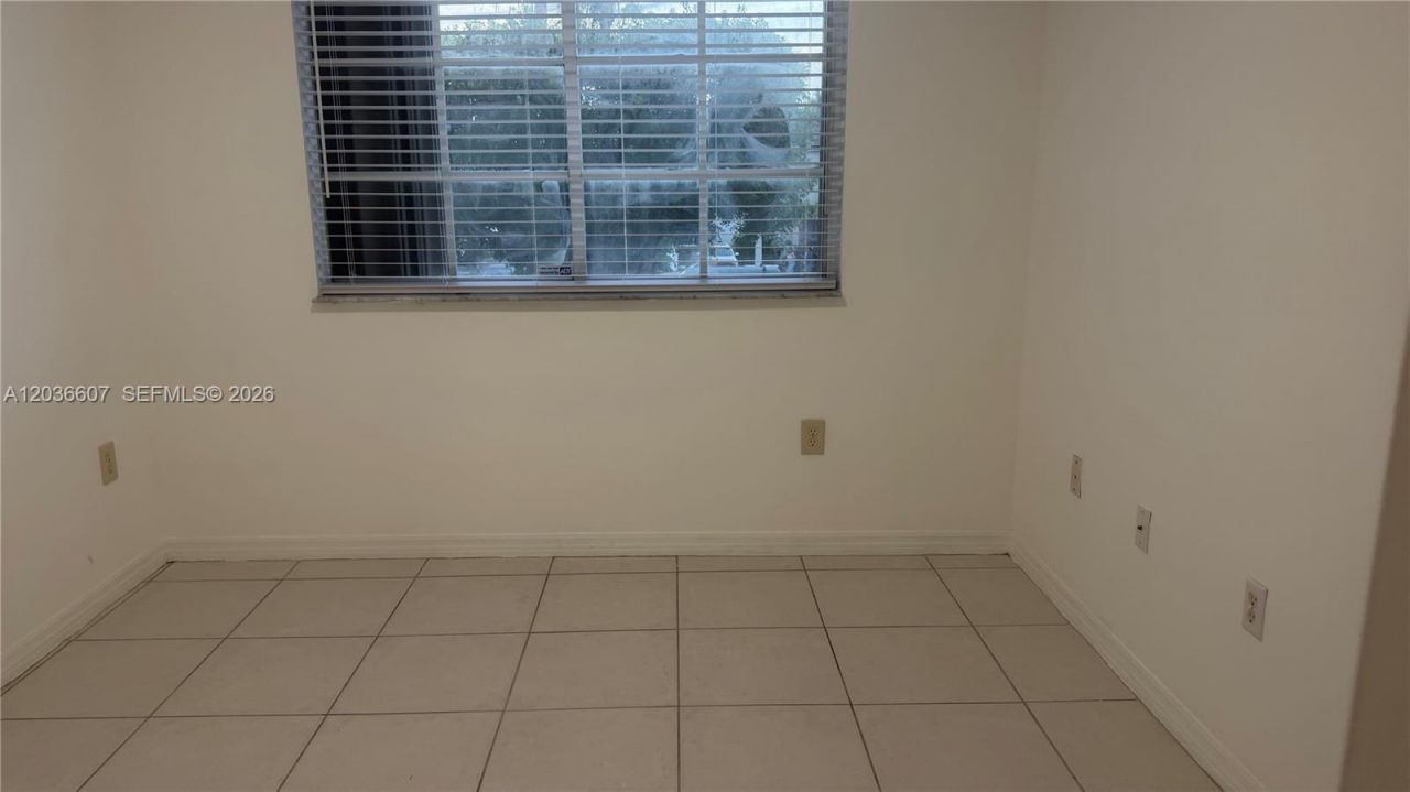 8340 NW 10th St , Unit 1G, Miami, FL 33126 Photo